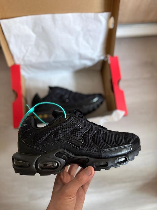 Nike Tn Black Shoes Обувки