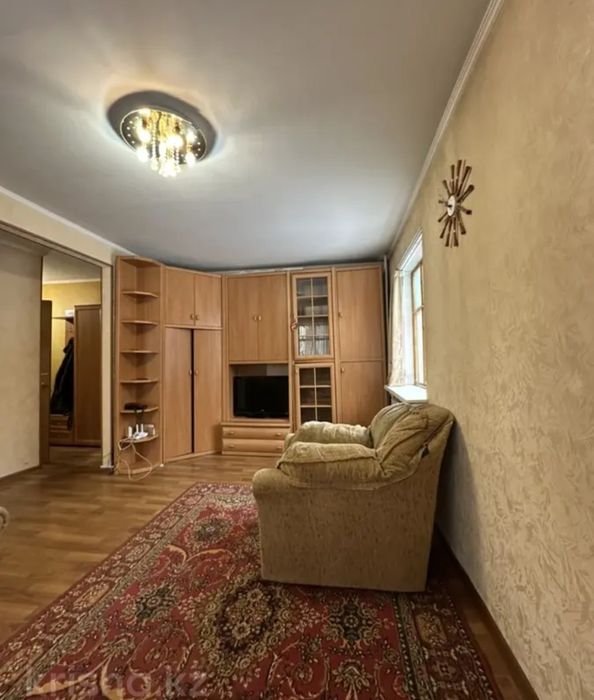 Отдам даром диван и кресло