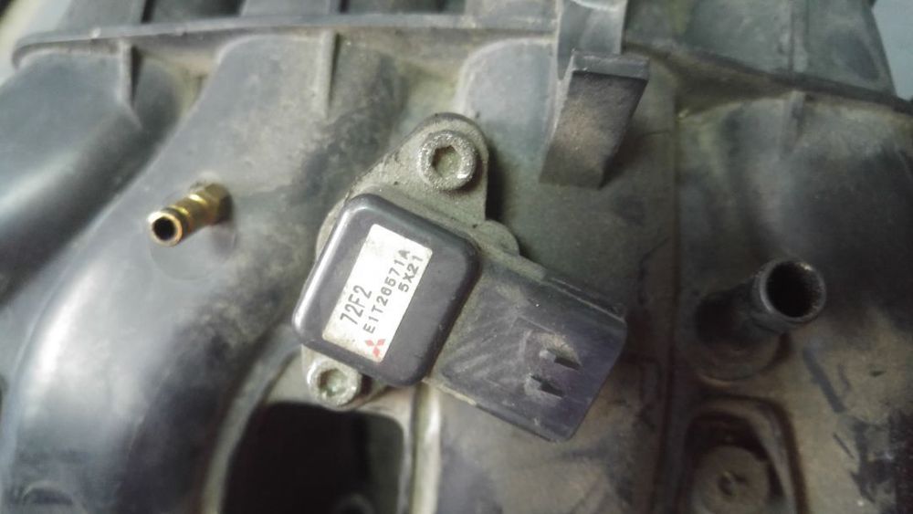 galerie admisie cu senzor 1.5 b m15a suzuki ignis swift dupa 2003 72f2 e1t26571a