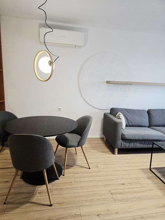 Дава се под наем Двустаен апартамент в Пловдив, Остромила - 57 кв.м за 459 € - Снимка #1