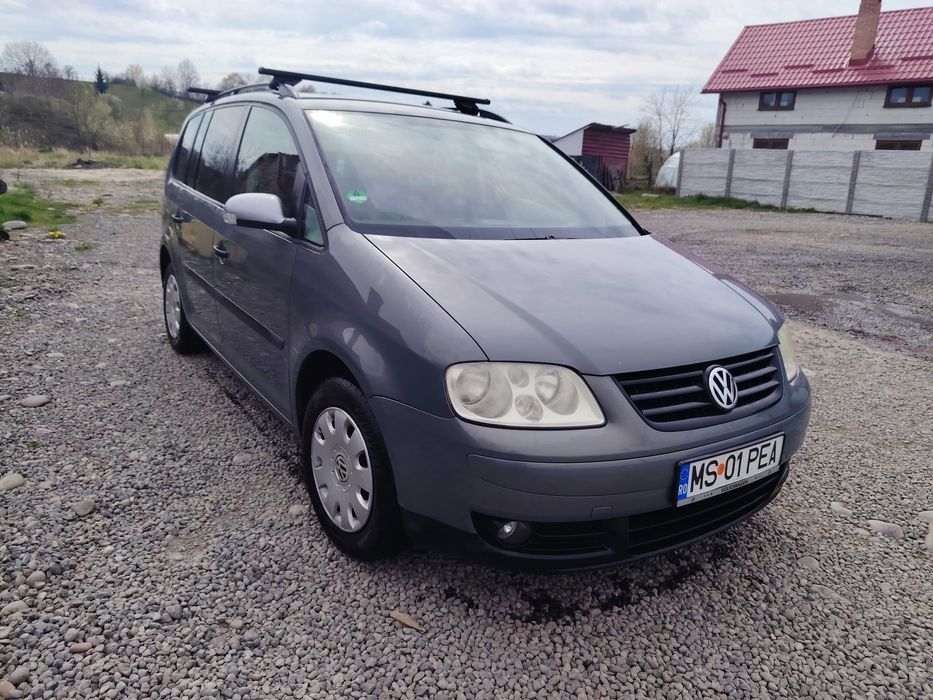 VW Touran, 2004, gri