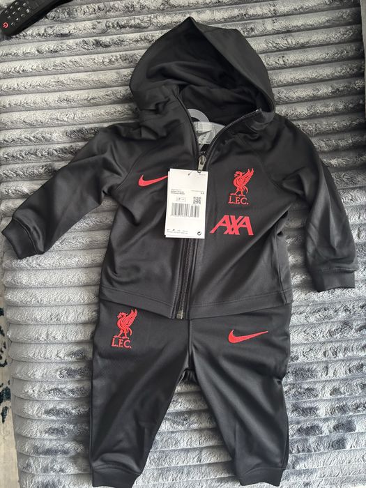 Compleu bebe 6-9 luni Nike Liverpool
