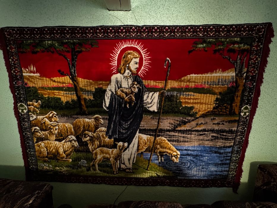 Mochetă perete veche