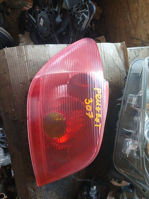 Stop Stanga Peugeot 307 din 2004