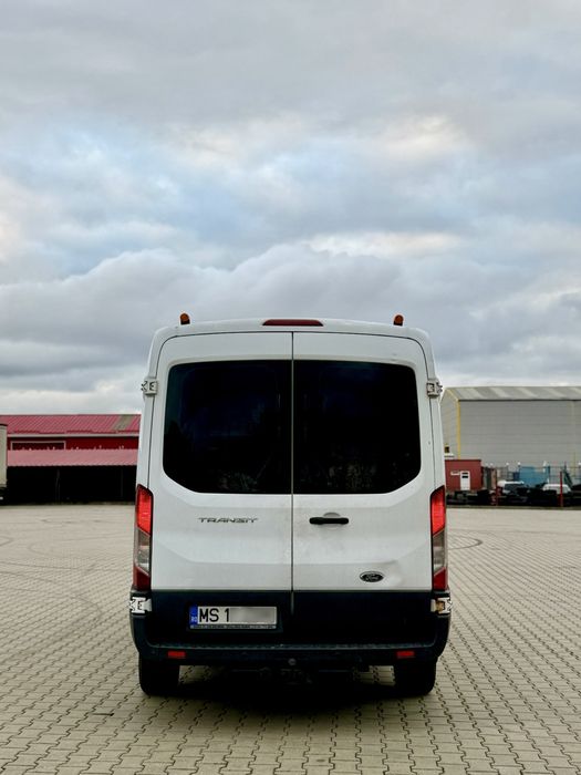 Ford Transit 8+1 Locuri