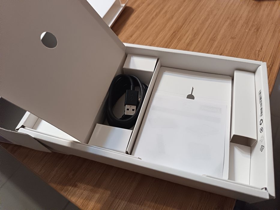 Lenovo Tab One TB305XU + Clear Case