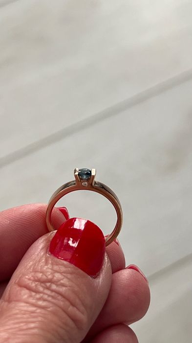Inel din aur 585 cu Topaz și Diamant