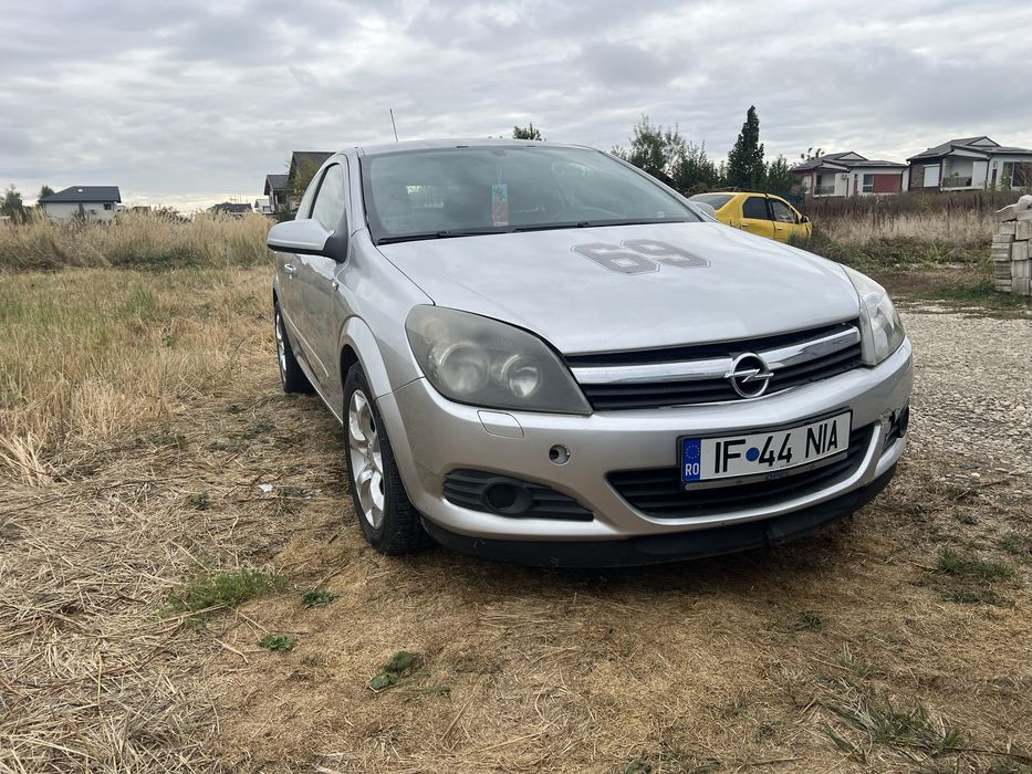Vand opel astra h sau schimb cu logan 2012