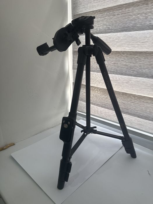 Штатив чёрный для телефона