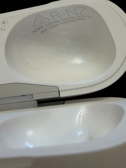 Case, carcasă AirPods Pro 2 - stare excelentă