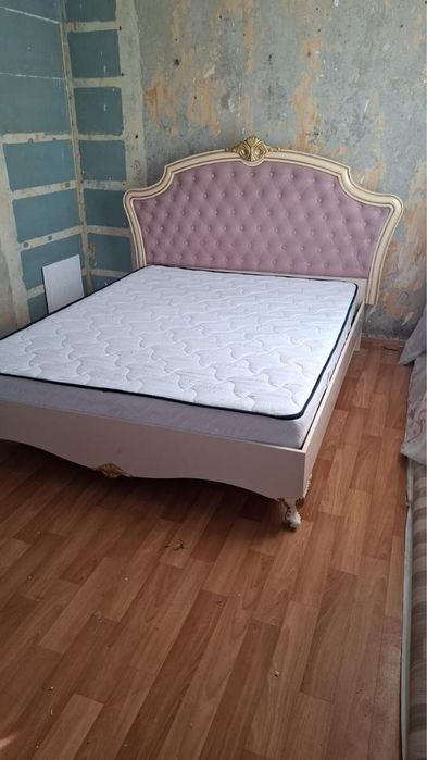Продам кровать двухспальную