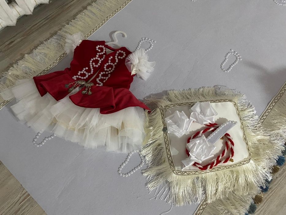 Тұсау кесер навор сатылады.