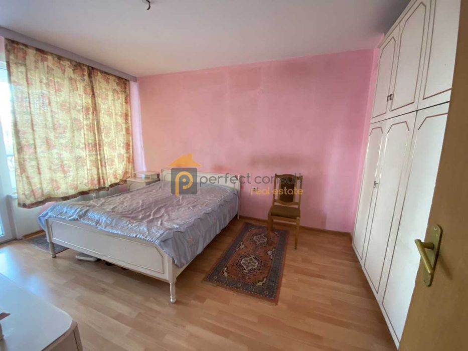 Продава се Тристаен апартамент в Пловдив, Кършияка - 92 кв.м за 2011 €/кв.м - Снимка #12