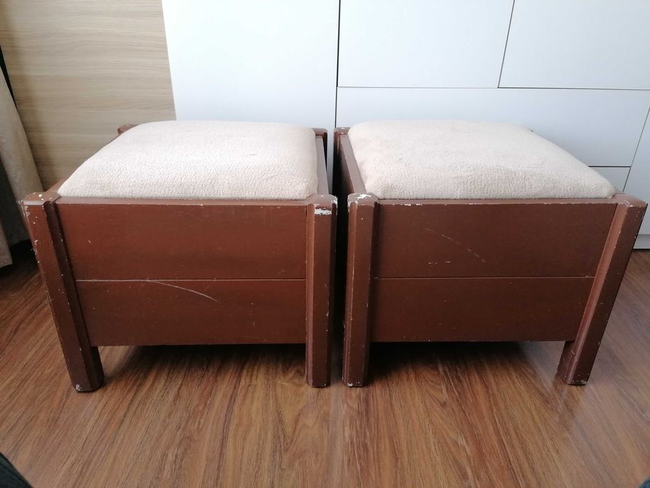 Дървена холна маса+3бр табуретки