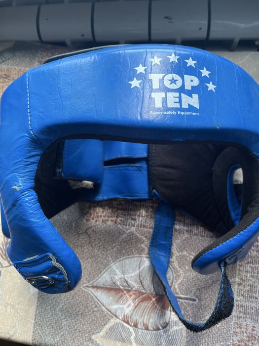 Шлем для карате, бокса,дзюдо