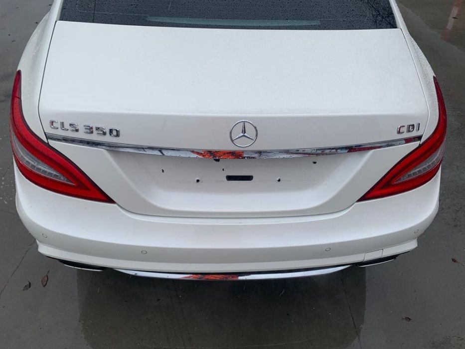 Dezmembrez mercedes cls w218/cls 350 4matic/bara fata amg/faruri ils/