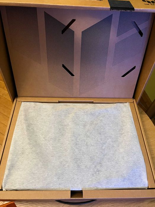 ПРОДАВАМ геймърски Asus TUF A15 FA506NFR