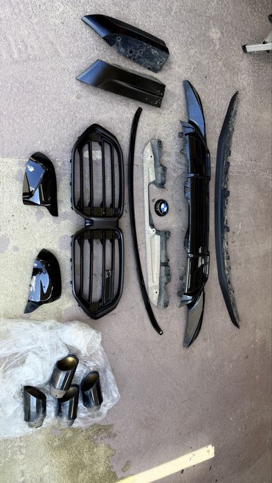 BMW X6M F96 Difuzor Bara Spate Eleron Tipsuri Tobe Grila Capace oglinzi Emblema  Portbagaj