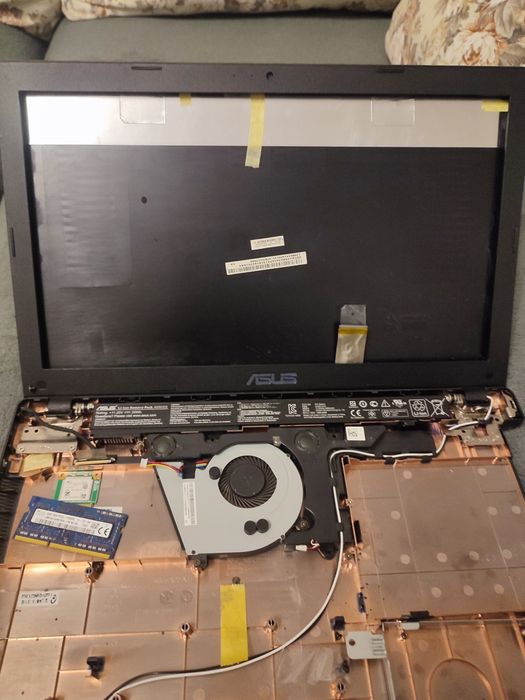 Лаптоп Asus X551m на части