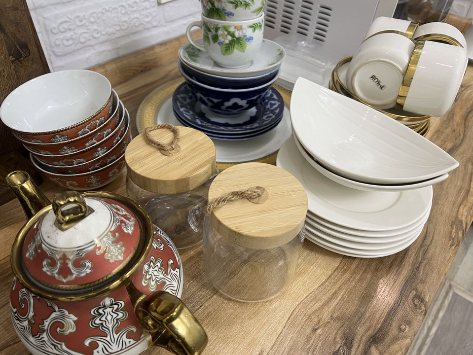 Посуды разные б/у.