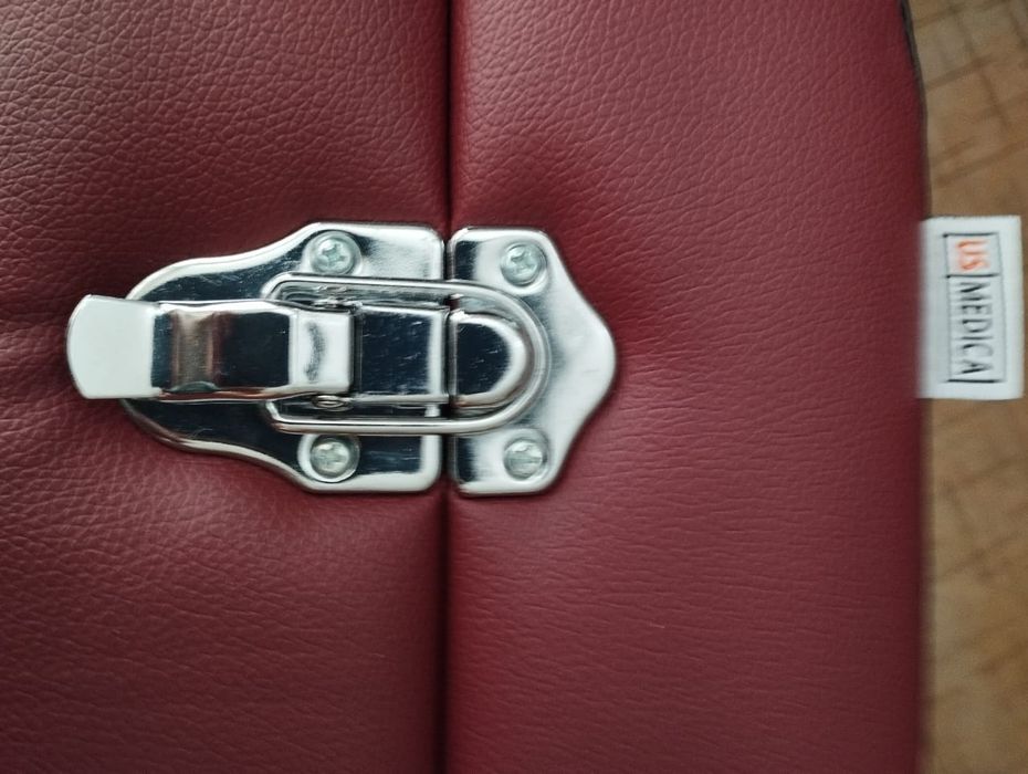 Продам  Кушетку для Массажа