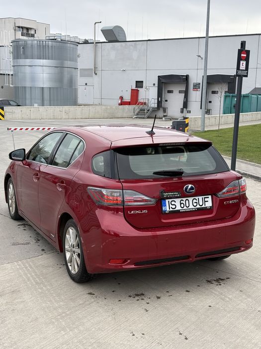 Lexus CT200h 2013