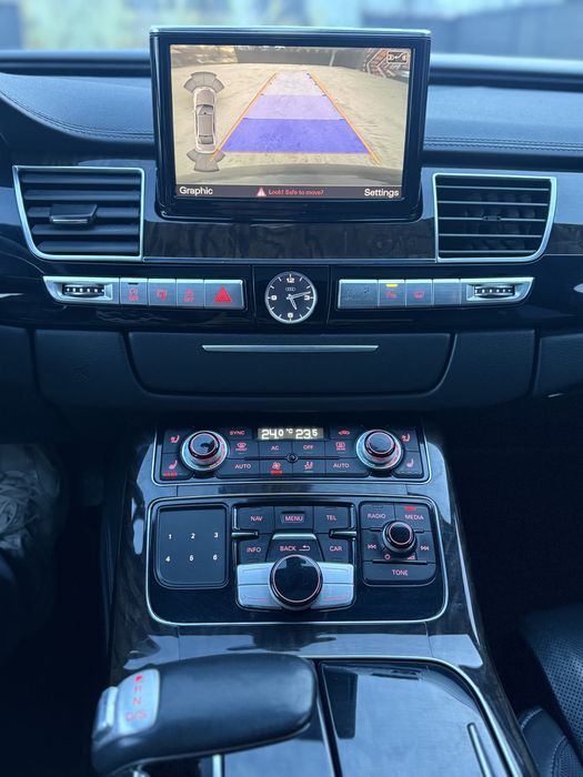 Vand sau schimb audi a8 2011