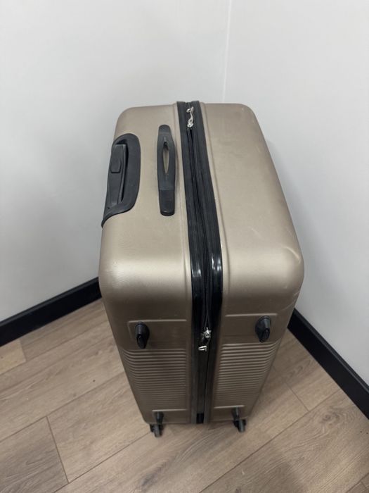 Massajniy kreslo DYSON xavo tozalagich