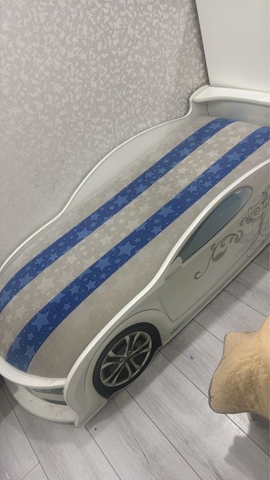 Кровать машинка с подсветкой