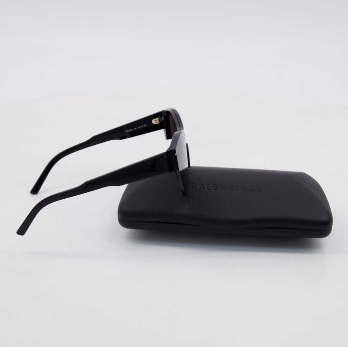 Balenciaga слънчеви очила BB0004S Shield, черни, унисекс - нови