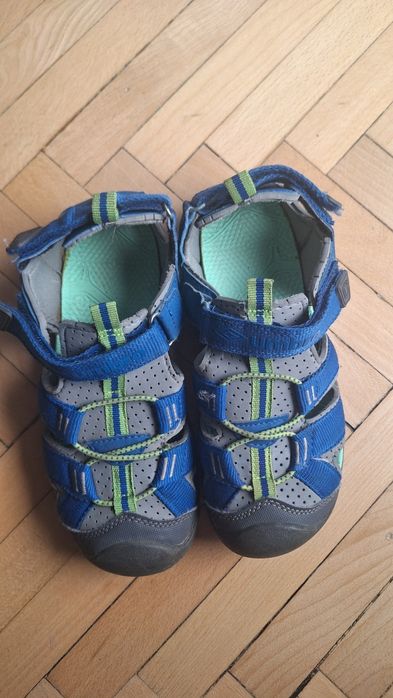 Sandale Umbro, marime 34, 23cm