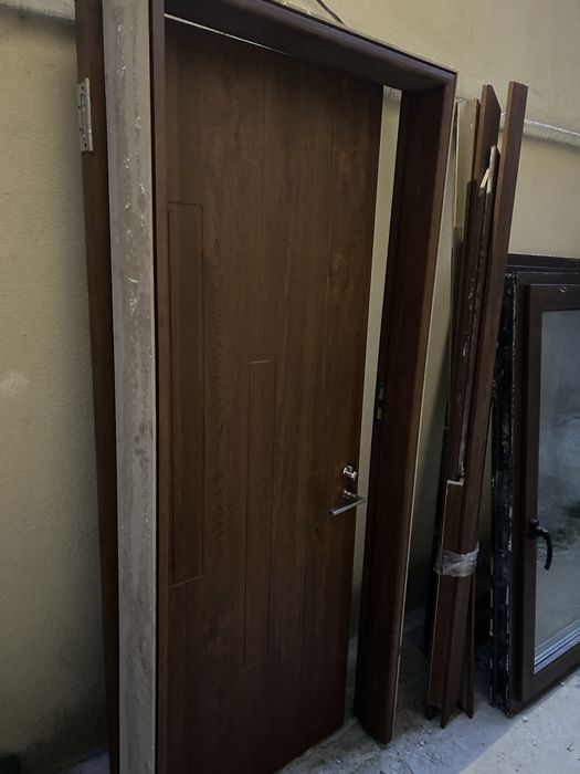 интериорна врата/дограма прозорец