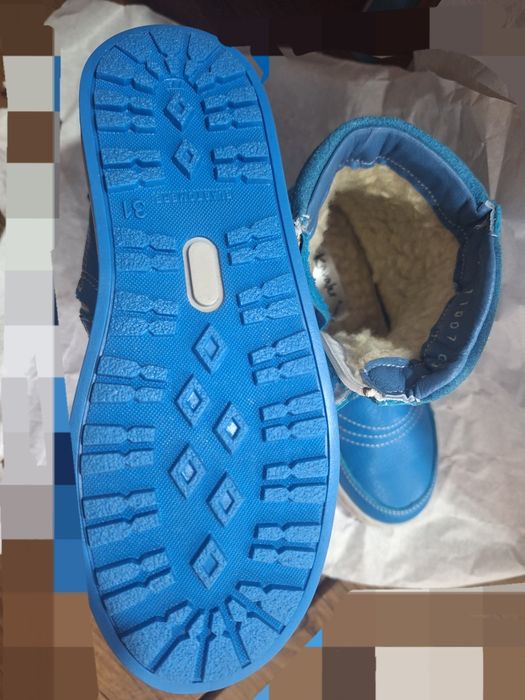 Детски боти-размер 31.От естествена кожа,синя напа,подплатени с агнешк