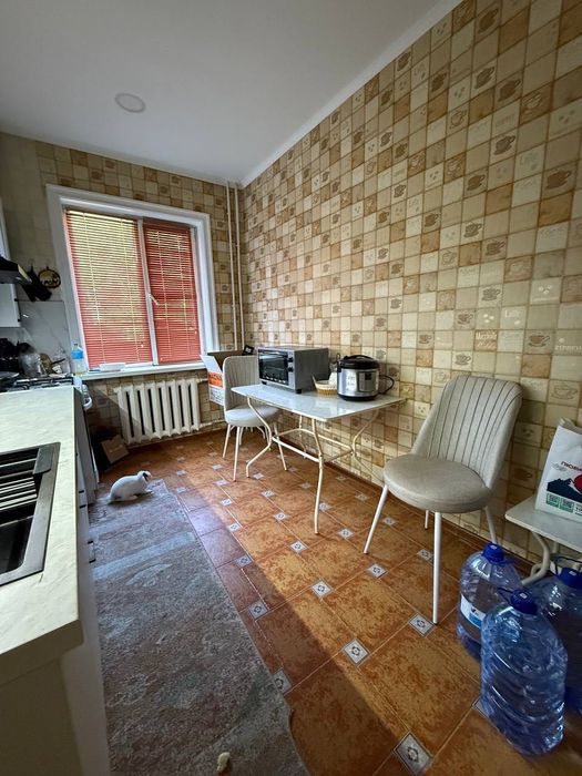 Продается 4 комнатная квартира ремонт Ц-6, Юнусабадский район