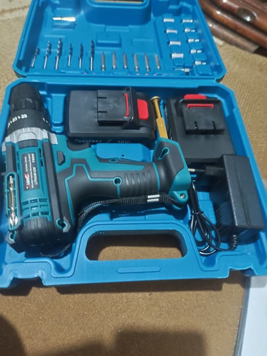 Инструмент -набор -шруповерт