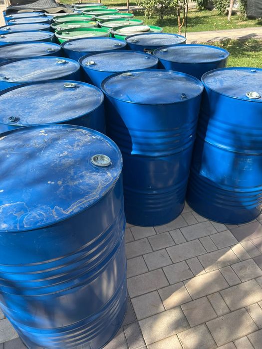 Бочка 200 литр и 1тонна