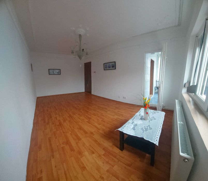 Apartament 3 camere Micro 21, etaj 2/4