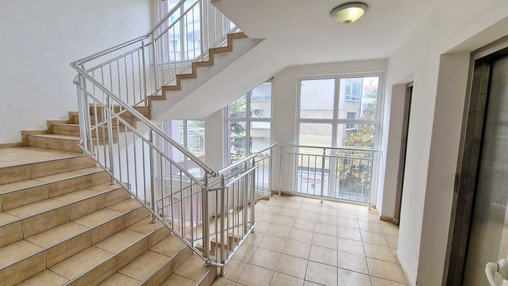 Дава се под наем Едностаен апартамент в Бургас, Лазур - 45 кв.м за 101741.94 € - Снимка #7