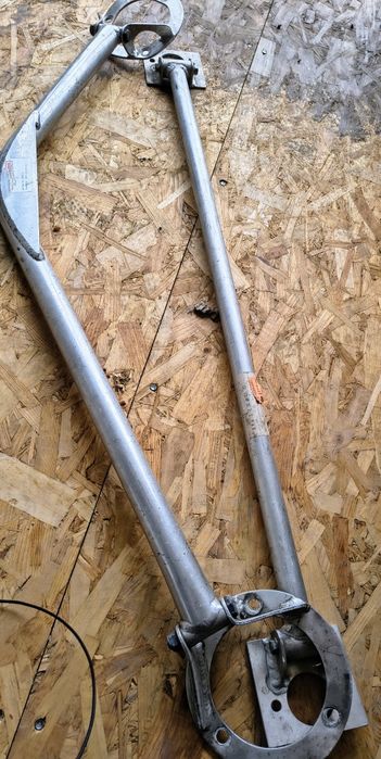 Diverse piese BMW E30.. ursuleț