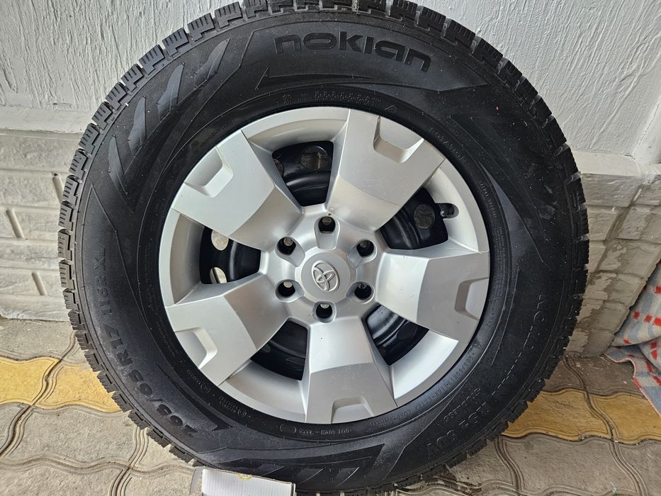 Шина с диском. Колпаки