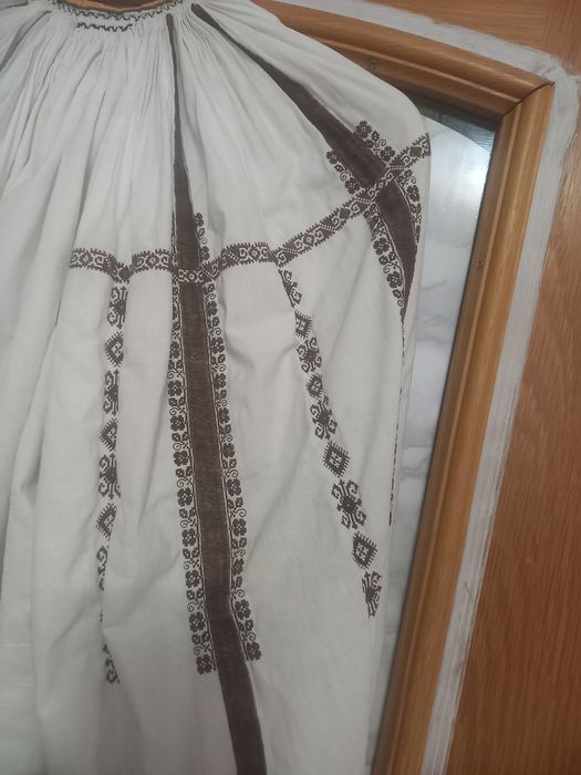 Ie tradițională marime M