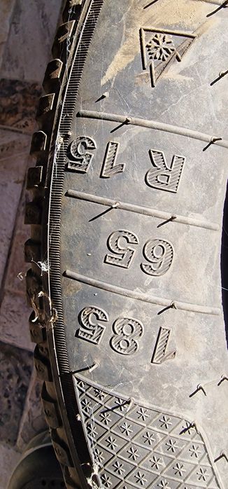 Jante tabla cu cauciucuri de iarna R15