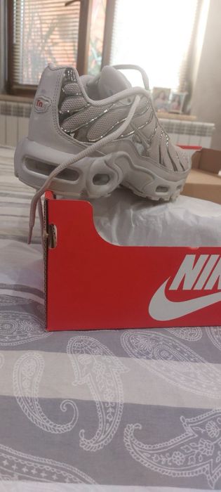 Nike DN чисто нови 38’