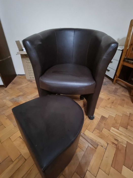 Кафяв фотьойл от еко кожа