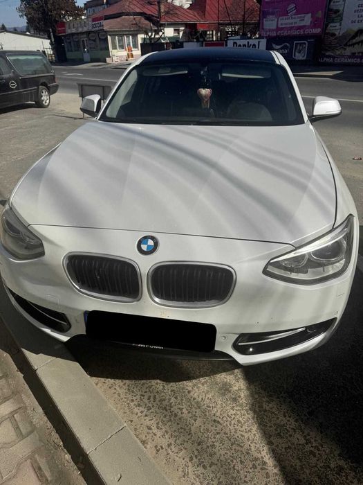 BMW Seria 1 F20 116d Sport Line, an fabricatie 2013