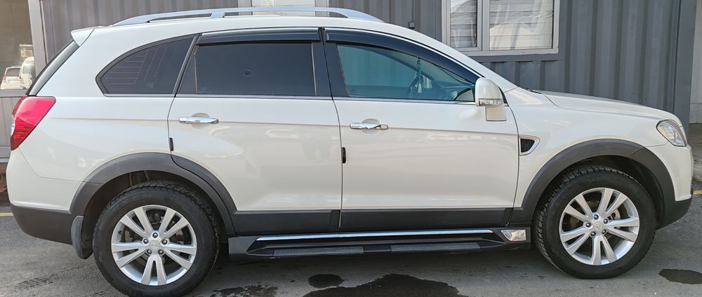 Продаю шевроле каптива