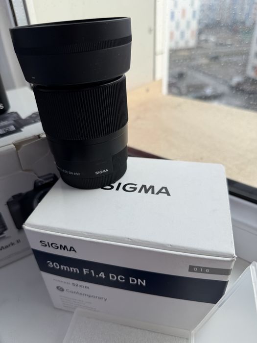 Canon m50 mark ii + sigma 30 mm 1.4