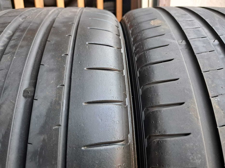 * 2 anvelope 255/35 R21 Yokohama