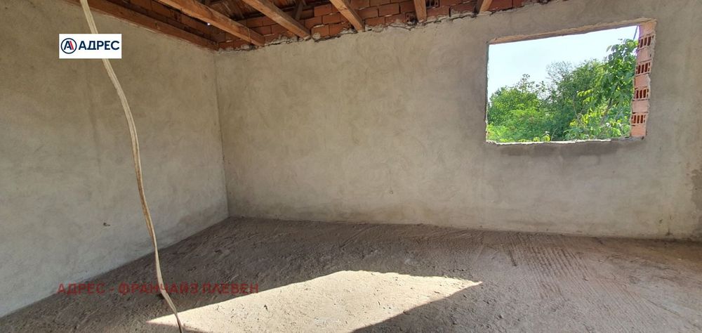 Продава се Къща в с. Върбица, Област Плевен - 150 кв.м за 146 €/кв.м - Снимка #3