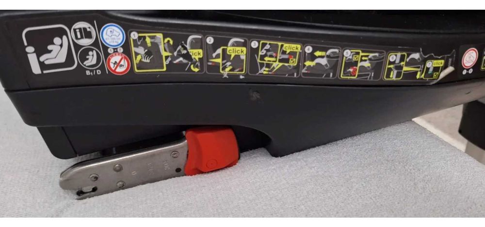 Britax Romer DualFix od 0-18 kg